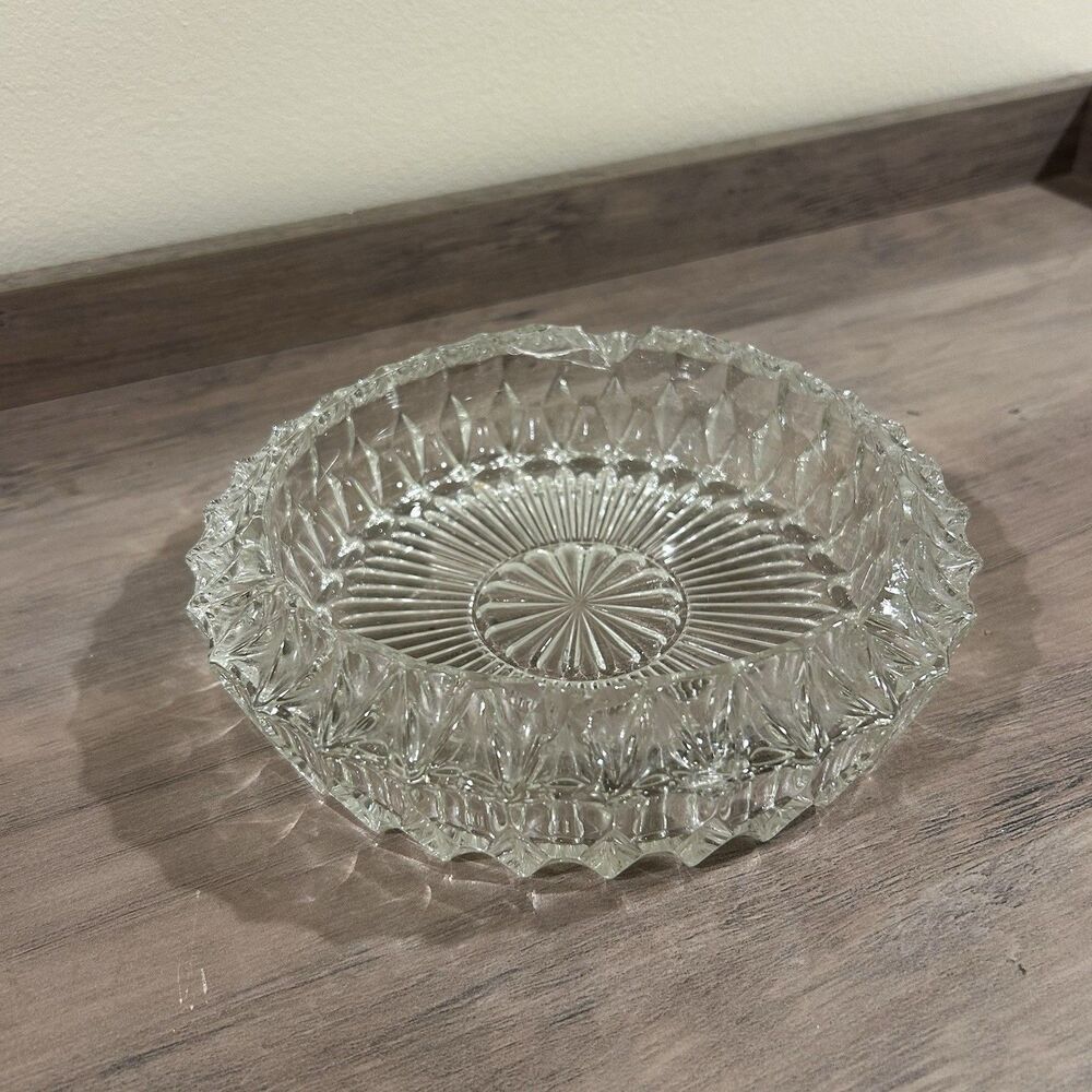 Vintage Mid-Century Clear Pressed Glass Ashtray 7” Scalloped Rim Starburst Heavy